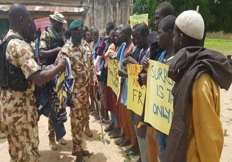 5,890 terrorists surrendered in past three weeks, says military