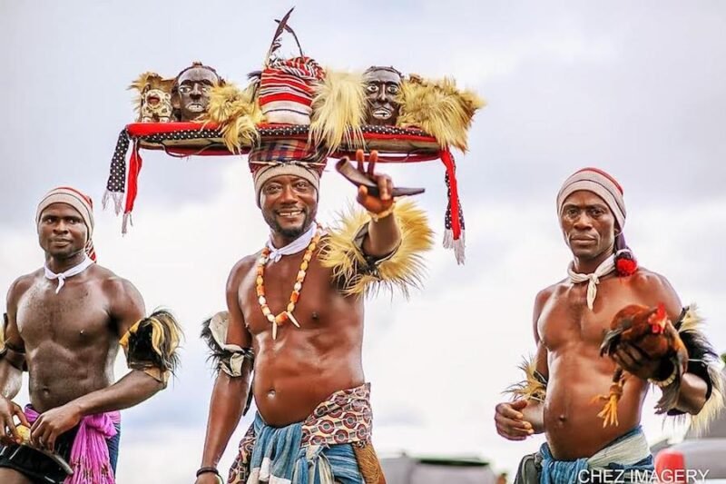 Ututu Arochukwu, Onoli Eze Enugu, Orofia Anambra; Descendants of Ohafia (Mben)
