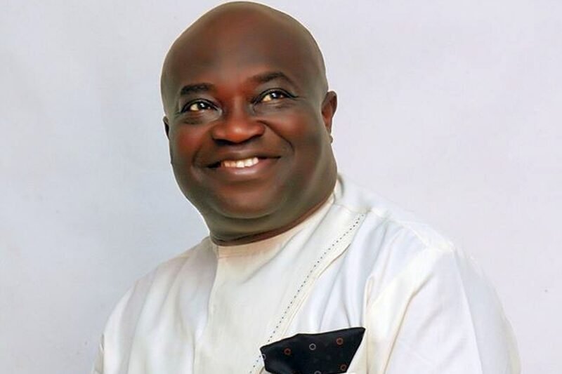 Ohanaeze Ndigbo felicitates with Ikpeazu @58