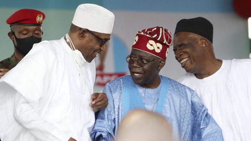 2023: Tinubu commends Buhari for promising to support only APC