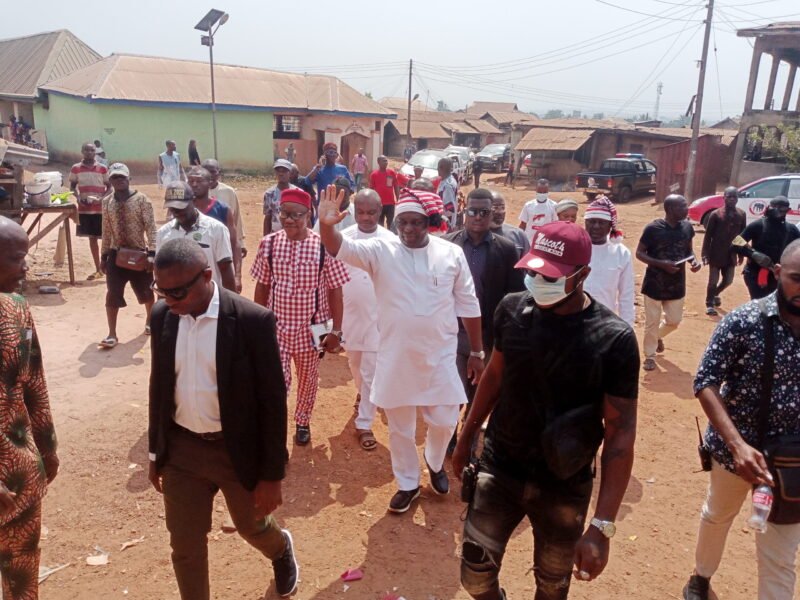 Ohafia Tour: Okon-Aku hosts Mascot Uzor Kalu in Townhall Meeting.