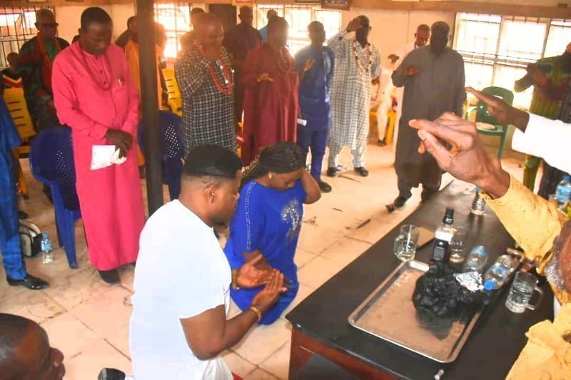 Abia North Senate: Osita Offor receives blessings of Ununneochi LGA Royal Fathers.