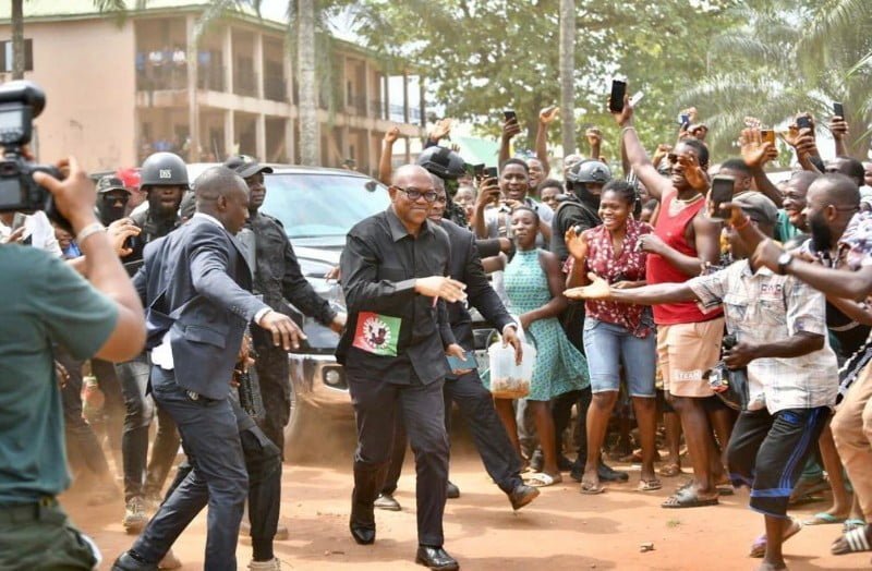 Anambra: Ovation as Peter Obi enters Soludo’s anniversary venue [Video]