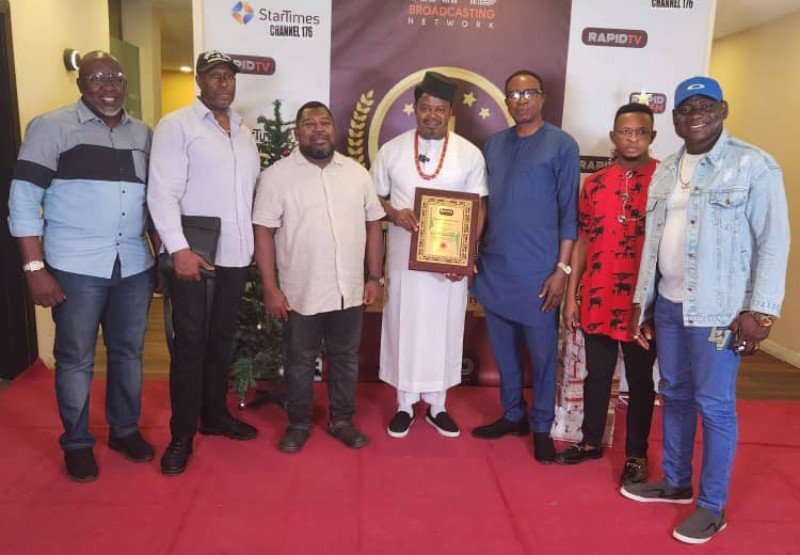 Osita Offor Honours Gov. Otti, Jack Rich and Late T.B. Joshua with his Award