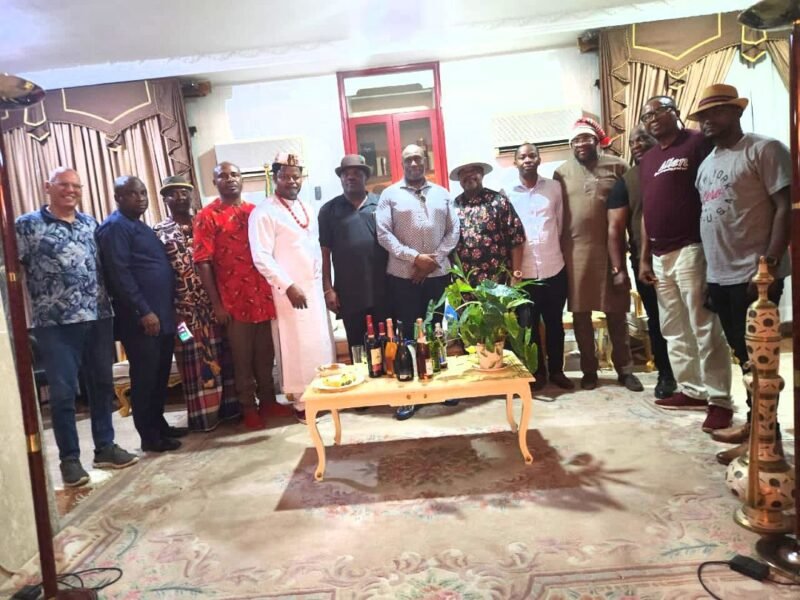 The Ikenga Gburugburu, Osita Offor received by Mayor of Ohafia, David Ogba