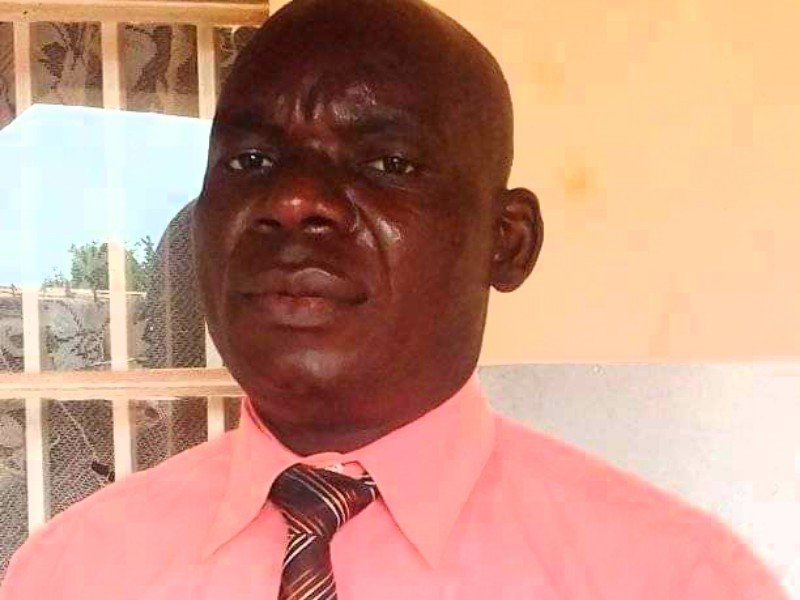 Moses Dzimbiri, a Malawian Ex-Convict,  posing as Immigration Officer to defraud foreigners