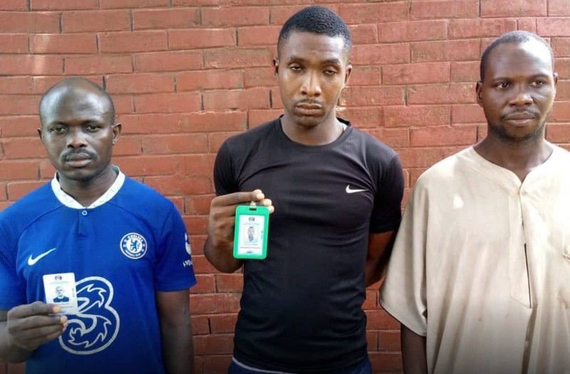 Police arrest fake EFCC operatives for alleged robbery and abduction in Nasarawa.