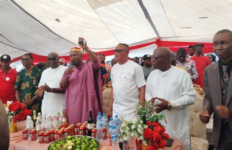 New Era Foundation unreservedly loyal to Otti’s Govt; Ikwuano Mayor Declares.