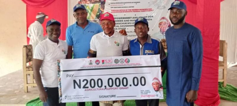 Hon. Ibe Okwara Osonwa Concludes Empowerment Program for Arochukwu/Ohafia Farmers and Market Women