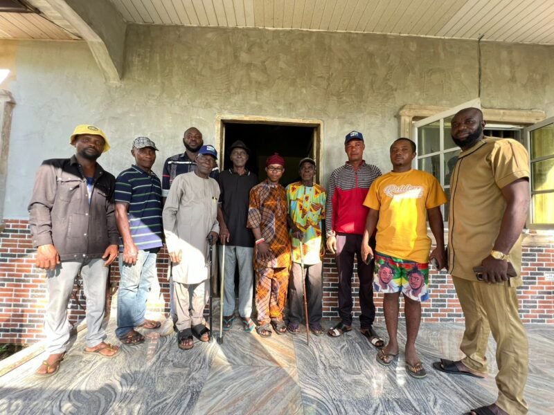 Hon. Ibe Okwara Launches Solar-Powered Street Light Installation in Ukwuakwu Ututu