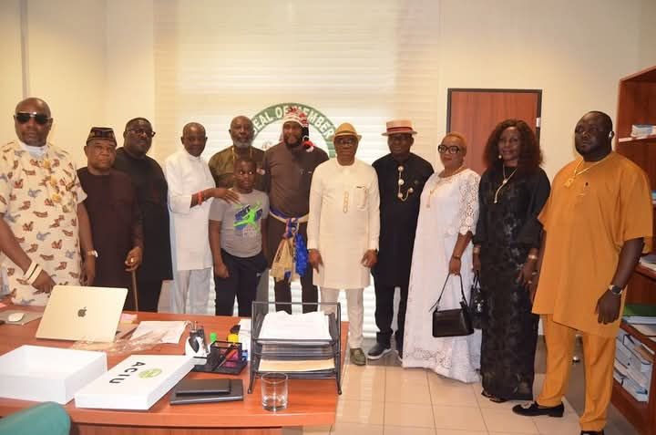 Abiriba Communal Improvement Union Visits Hon. Ibe Okwara Osonwa to Discuss Community Development