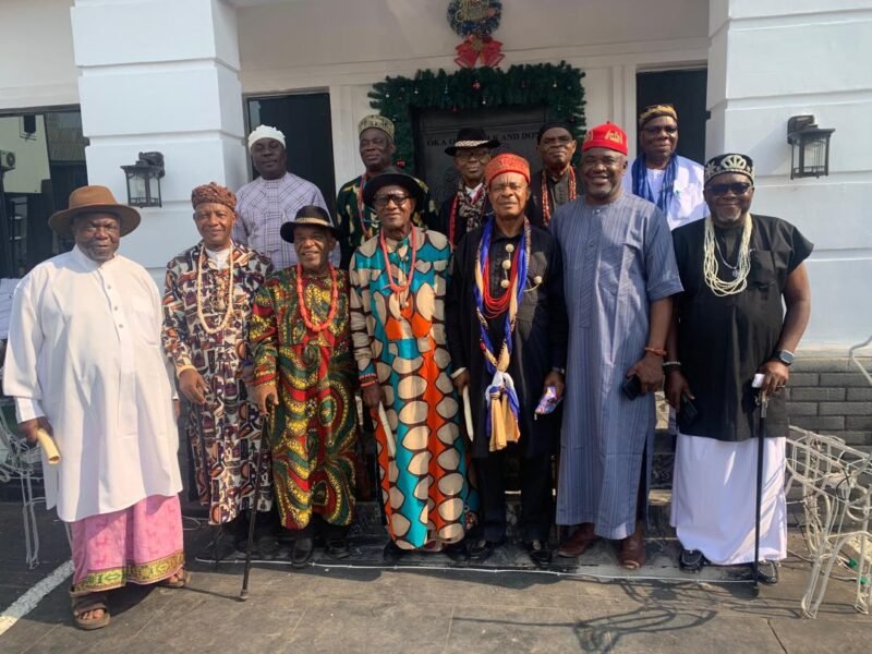 Ohafia Traditional Rulers’ Council Pays Compassionate, Solidarity Visit to Eze Ndukwe Iko After Palace Fire
