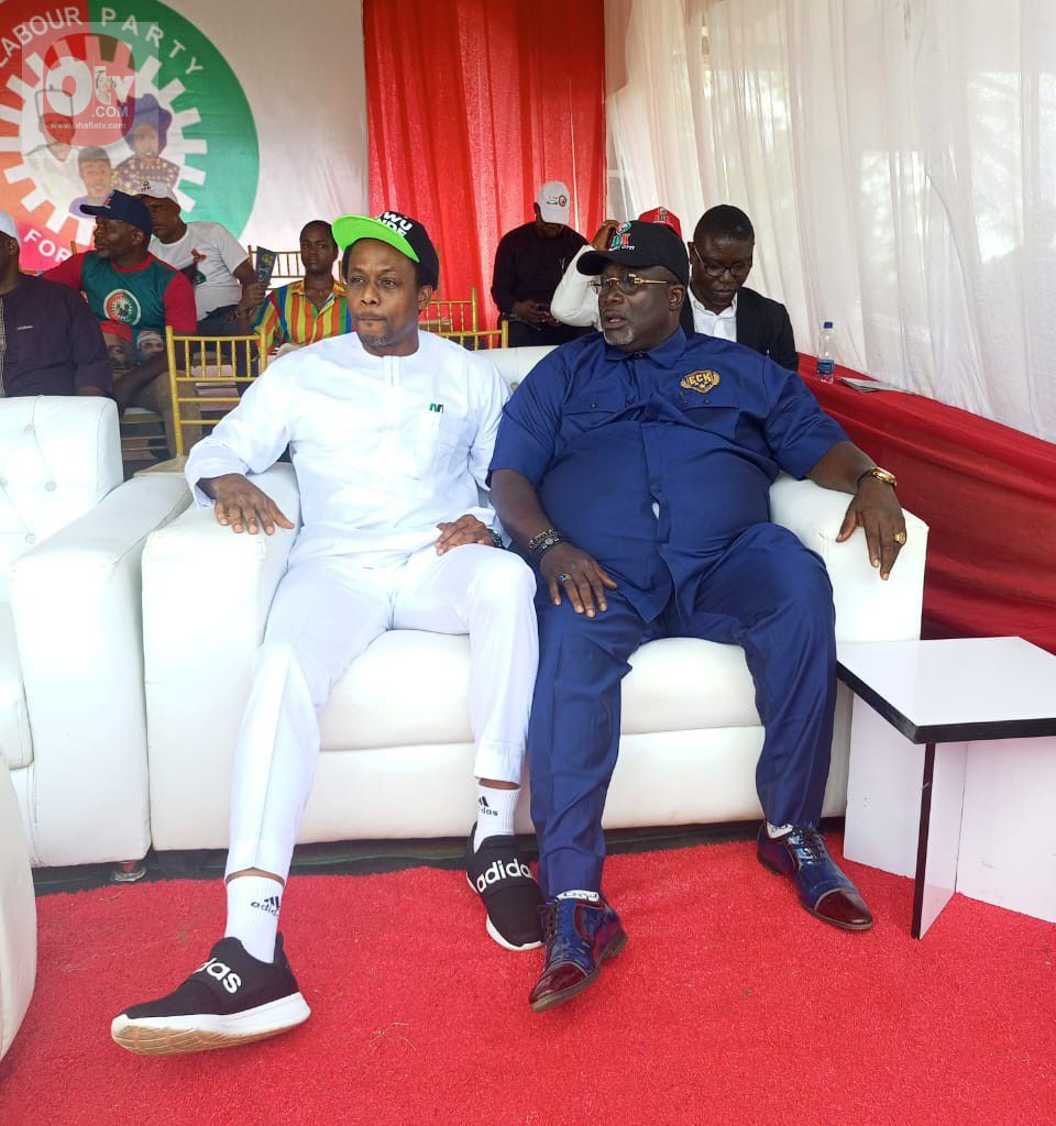 Eck 18601147539173961884