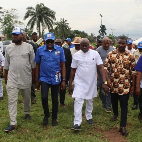 Karibe Ojigwe Takes Campaign To Bende Communities, Engages Ndi-Eze And August Meeting Groups